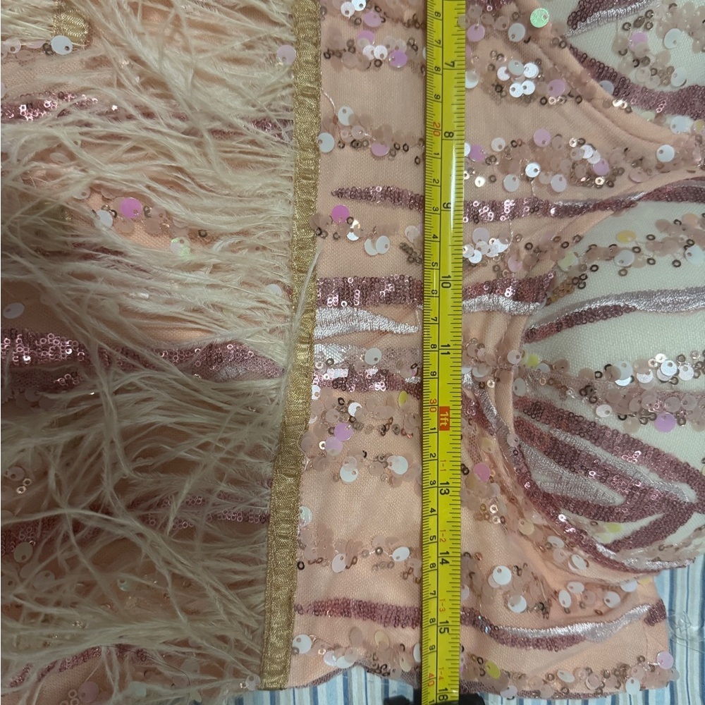 Elegant Pink Strapless Feather Dress - Picture 3 of 12